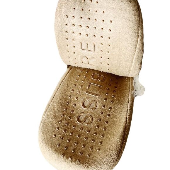 Anthropologie Hansel From Basel Cozy Slipper Cream Nwt Size S/M Furry Sock - Picture 4 of 5